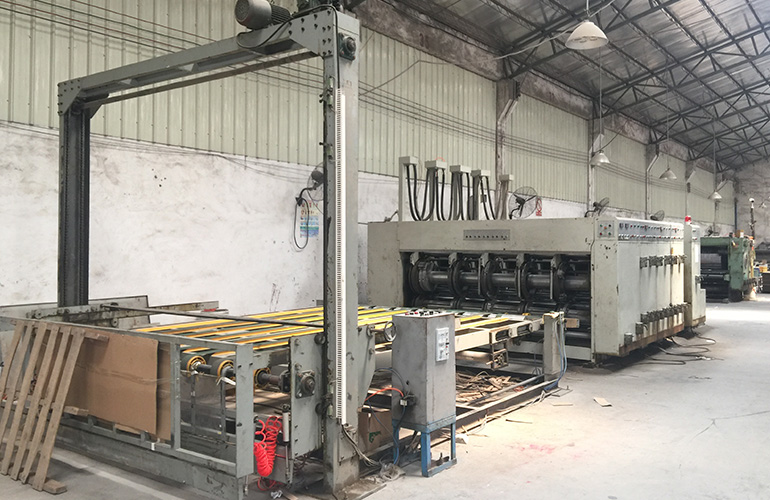 ��ɫ����S